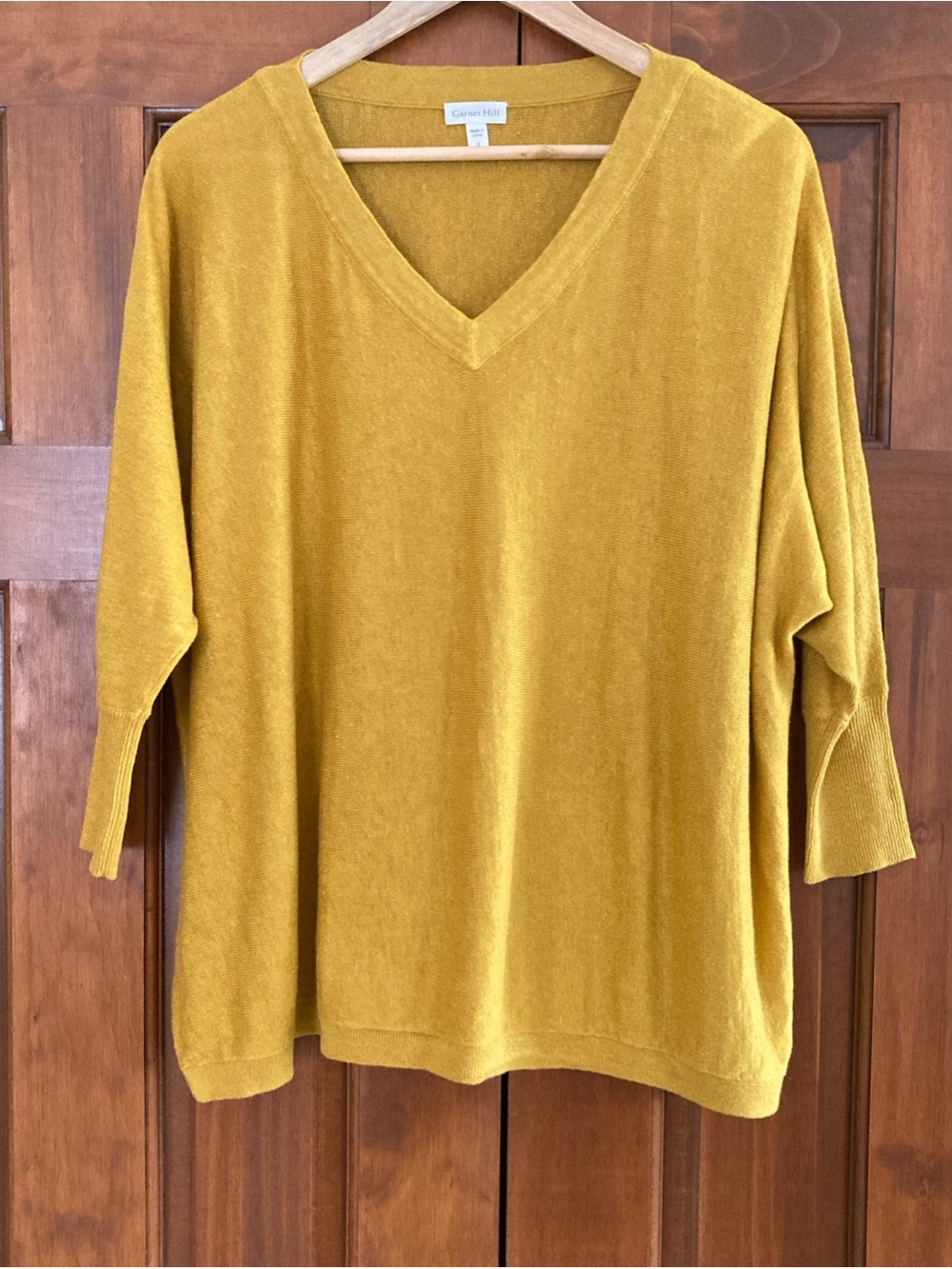 Garnet Hill Women's small oversized V-Neck Sweater in Mustard Gold 100% linen